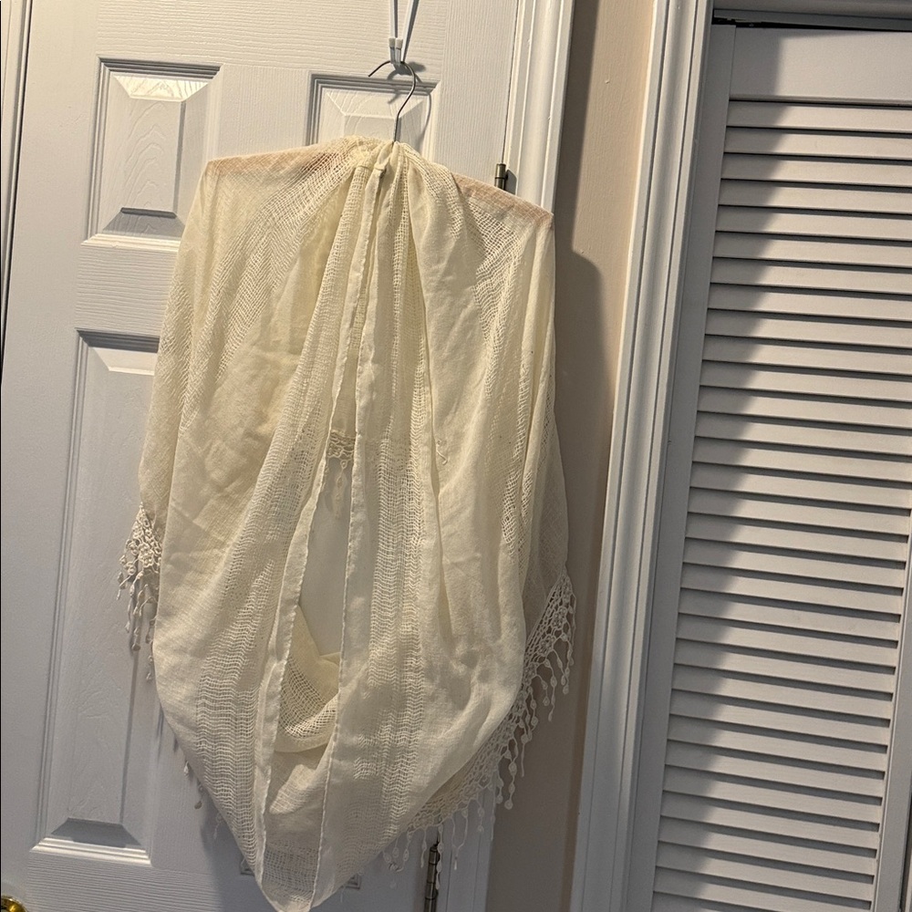 Abercrombie & Fitch Cream Scarf with Fringe
